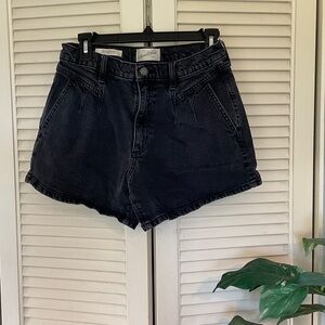 Universal Thread High-Waist Black Denim Shorts Size 2/26R